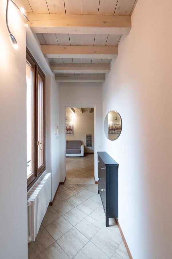 Trilocale Rua Sovera 85 - F&L Aparment Брешия Экстерьер фото