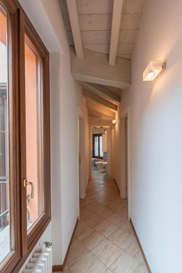 Trilocale Rua Sovera 85 - F&L Aparment Брешия Экстерьер фото