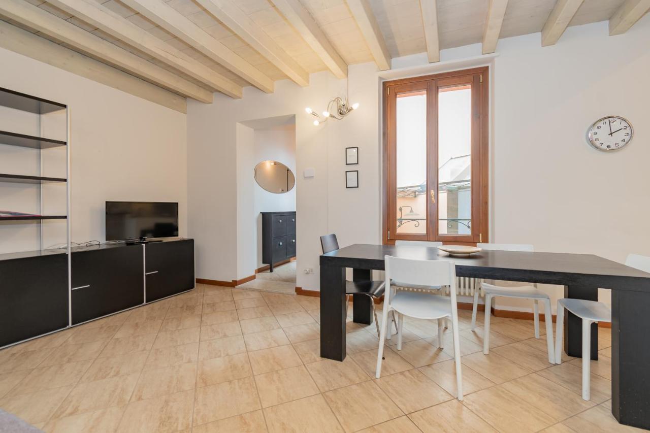 Trilocale Rua Sovera 85 - F&L Aparment Брешия Экстерьер фото