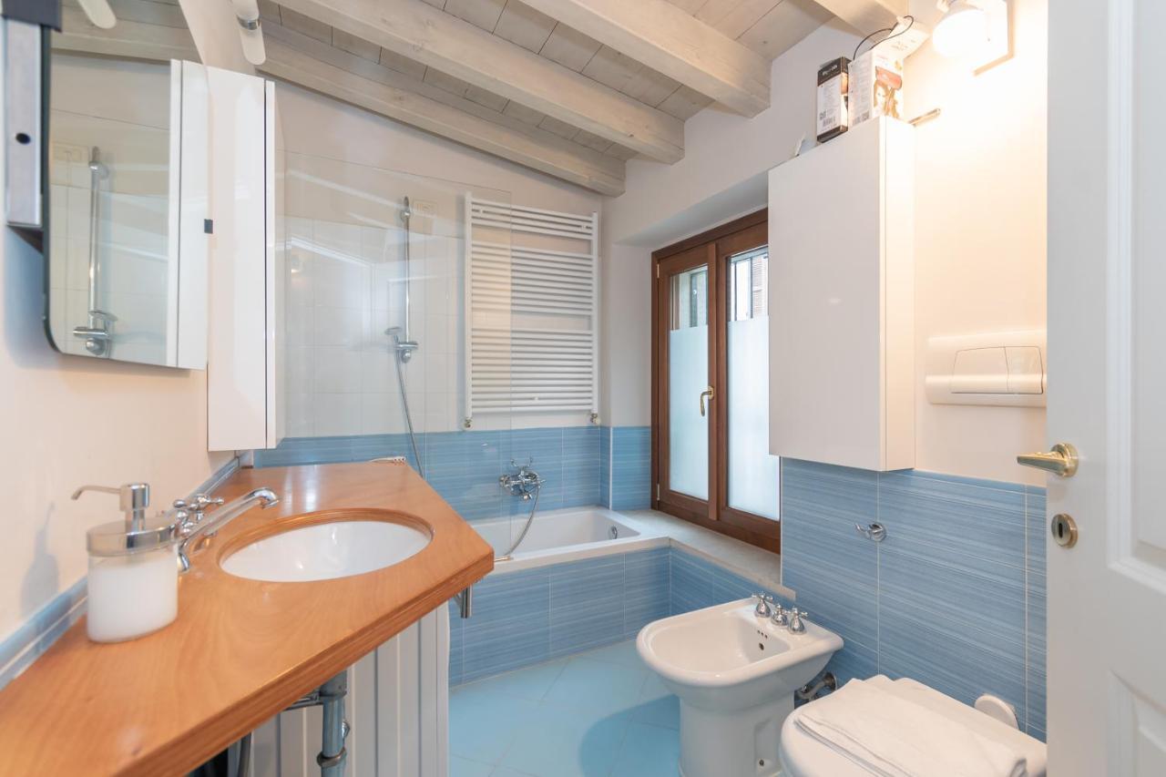 Trilocale Rua Sovera 85 - F&L Aparment Брешия Экстерьер фото